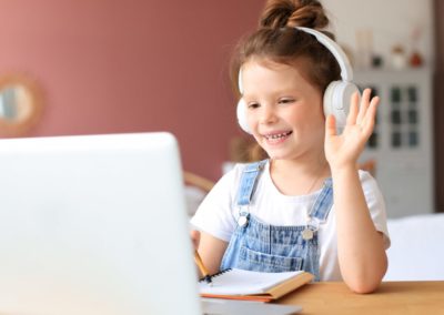 Bring learners into the conversation with @mentions and e-mail notifications